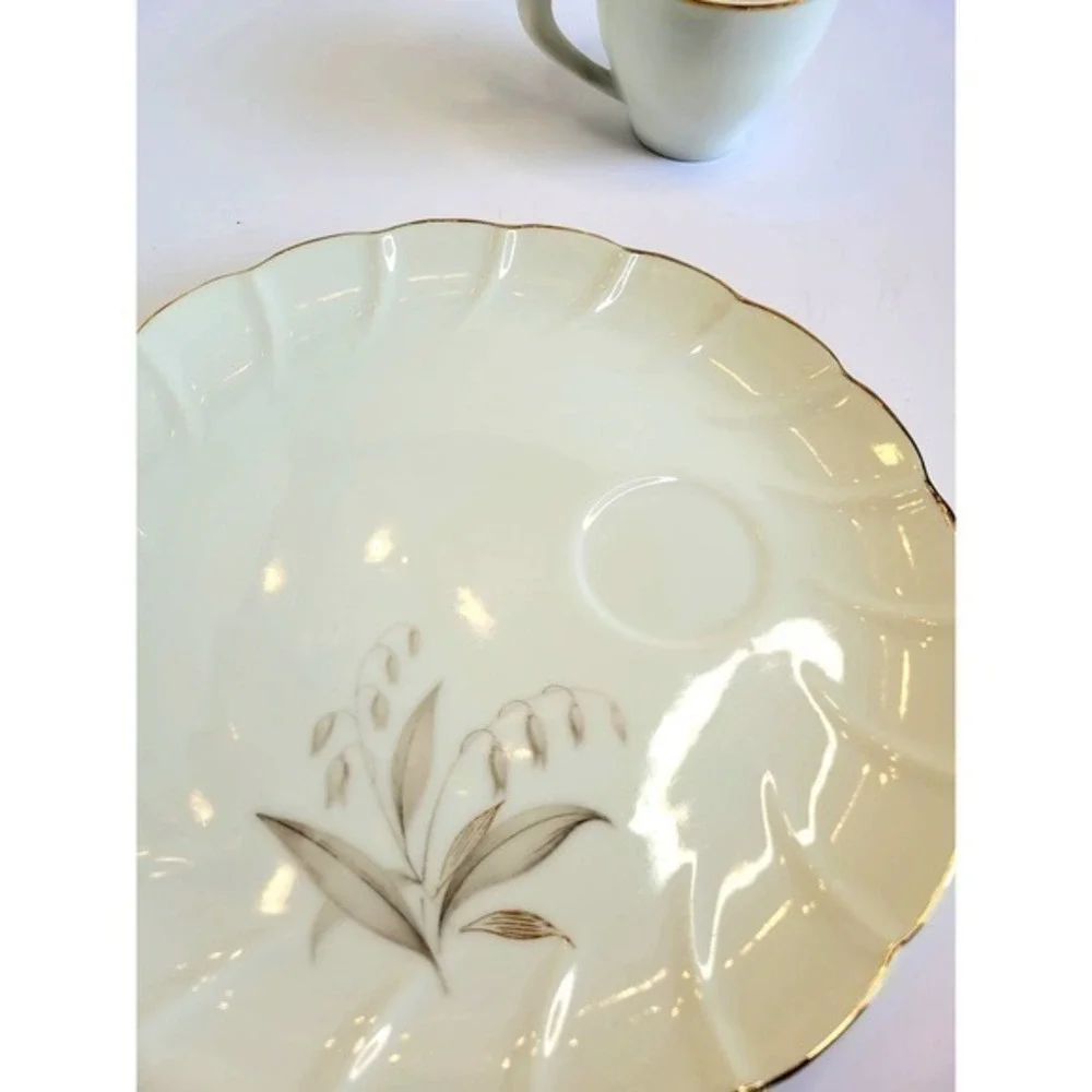 HP Vintage 60s Kaysons Golden Rhapsody Gold Band Wheat Plate Cup set‎